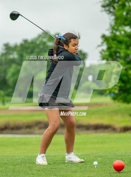 Thumbnail 2 in UIL 3A Girls Golf Finals (Round 1) photogallery.