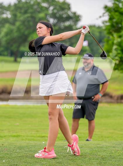 Thumbnail 3 in UIL 3A Girls Golf Finals (Round 1) photogallery.
