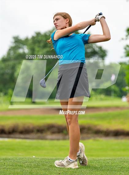 Thumbnail 1 in UIL 3A Girls Golf Finals (Round 1) photogallery.