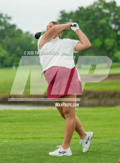 Thumbnail 2 in UIL 3A Girls Golf Finals (Round 1) photogallery.