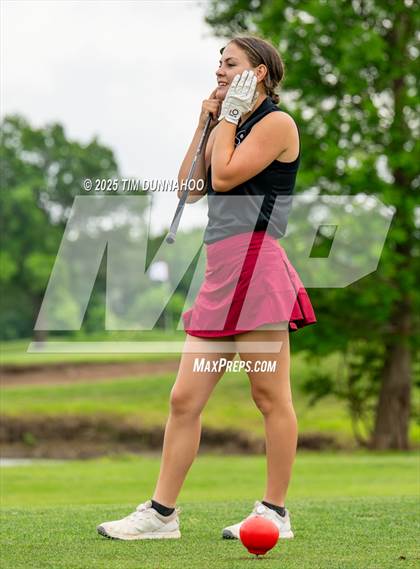 Thumbnail 3 in UIL 3A Girls Golf Finals (Round 1) photogallery.