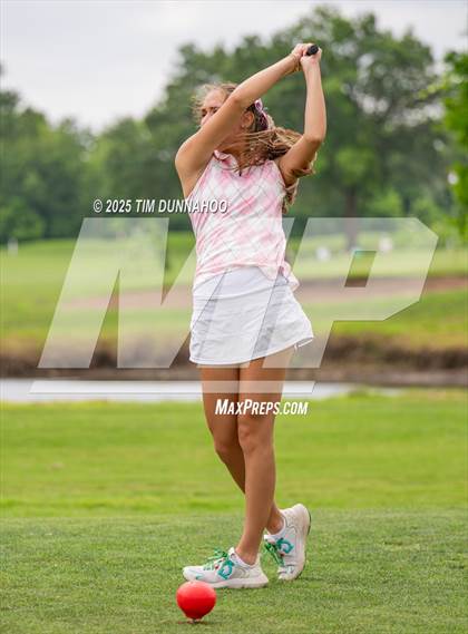 Thumbnail 1 in UIL 3A Girls Golf Finals (Round 1) photogallery.