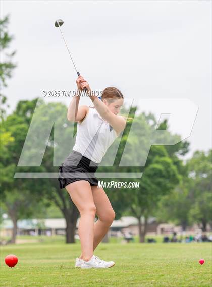 Thumbnail 2 in UIL 3A Girls Golf Finals (Round 1) photogallery.