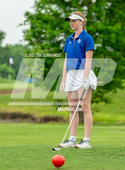 Thumbnail 1 in UIL 3A Girls Golf Finals (Round 1) photogallery.