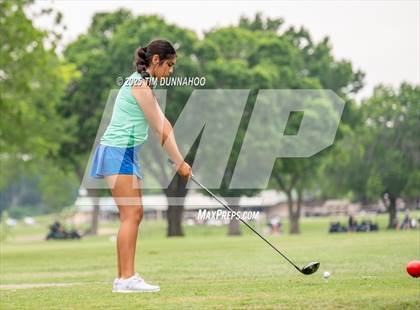 Thumbnail 2 in UIL 3A Girls Golf Finals (Round 1) photogallery.