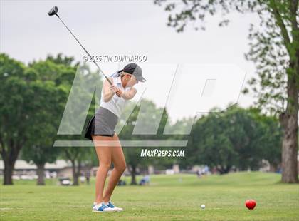 Thumbnail 1 in UIL 3A Girls Golf Finals (Round 1) photogallery.