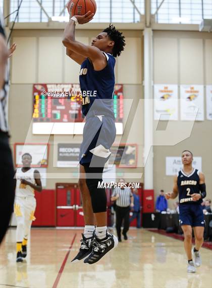 Thumbnail 3 in Simeon vs Rancho Christian (Hoophall West Tournament) photogallery.