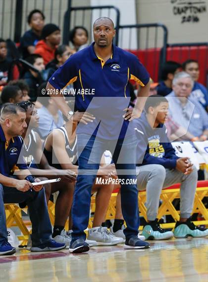 Thumbnail 1 in Simeon vs Rancho Christian (Hoophall West Tournament) photogallery.