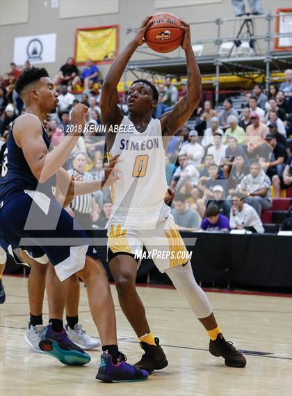 Thumbnail 1 in Simeon vs Rancho Christian (Hoophall West Tournament) photogallery.