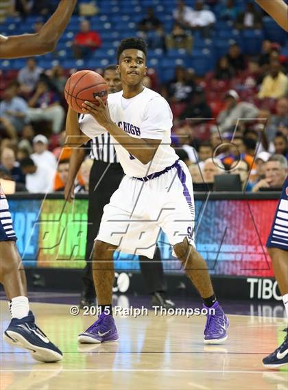 Thumbnail 2 in Modesto Christian vs. Sacramento (CIF SJS D2 Final) photogallery.