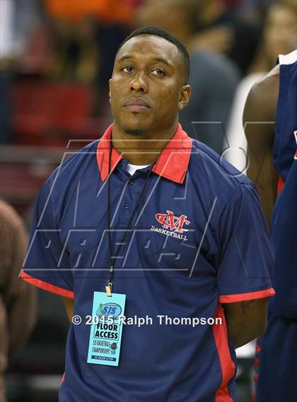 Thumbnail 3 in Modesto Christian vs. Sacramento (CIF SJS D2 Final) photogallery.