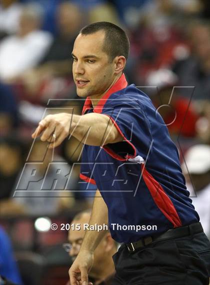 Thumbnail 3 in Modesto Christian vs. Sacramento (CIF SJS D2 Final) photogallery.