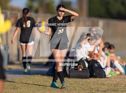 Thumbnail 3 in Mira Costa vs San Marcos (Best in the West Winter Classic) photogallery.