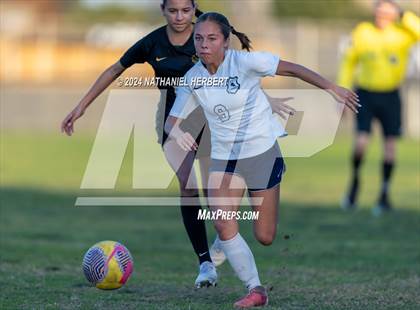 Thumbnail 3 in Mira Costa vs San Marcos (Best in the West Winter Classic) photogallery.