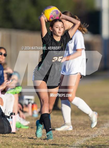 Thumbnail 3 in Mira Costa vs San Marcos (Best in the West Winter Classic) photogallery.