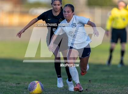 Thumbnail 2 in Mira Costa vs San Marcos (Best in the West Winter Classic) photogallery.