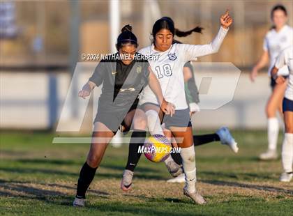 Thumbnail 3 in Mira Costa vs San Marcos (Best in the West Winter Classic) photogallery.