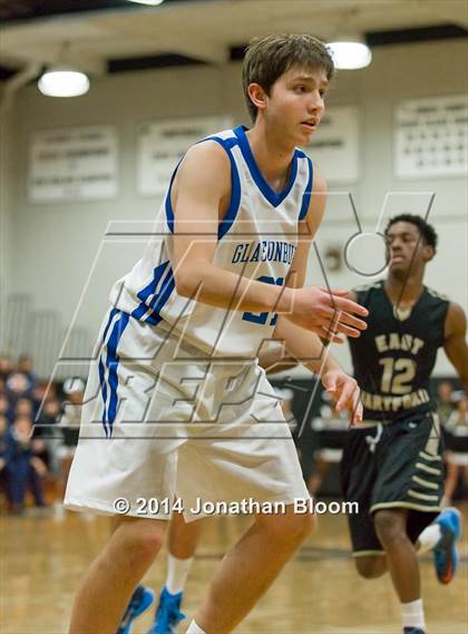 Thumbnail 1 in East Hartford vs Glastonbury (Artie Kohs Basketball Classic) photogallery.