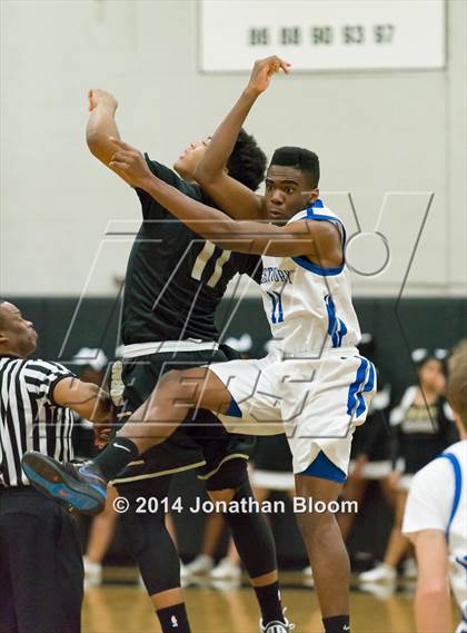 Thumbnail 3 in East Hartford vs Glastonbury (Artie Kohs Basketball Classic) photogallery.