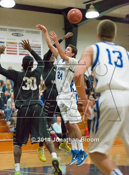 Thumbnail 1 in East Hartford vs Glastonbury (Artie Kohs Basketball Classic) photogallery.