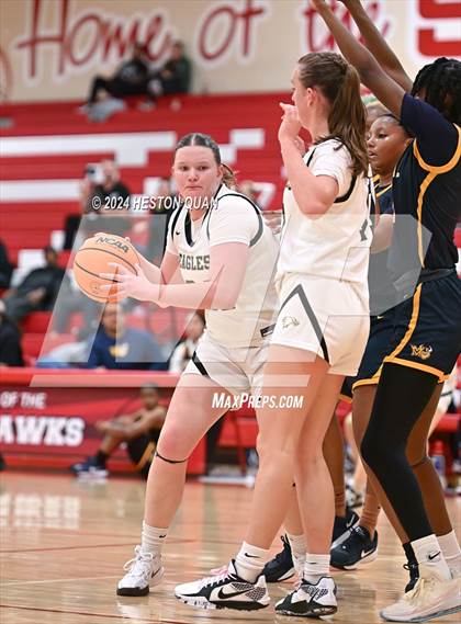 Thumbnail 3 in Oak Park vs. Moreno Valley (Battle at the Beach) photogallery.