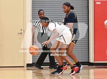 Thumbnail 3 in Oak Park vs. Moreno Valley (Battle at the Beach) photogallery.