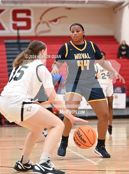 Thumbnail 3 in Oak Park vs. Moreno Valley (Battle at the Beach) photogallery.
