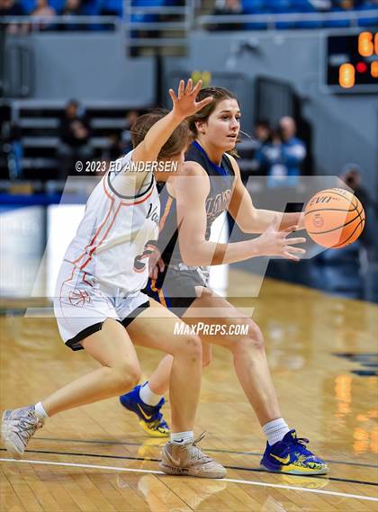 Thumbnail 1 in Lowry vs. Fernley (NIAA 3A State Championship) photogallery.