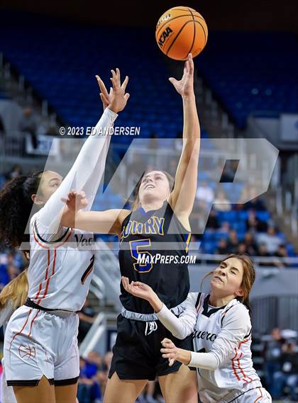 Thumbnail 3 in Lowry vs. Fernley (NIAA 3A State Championship) photogallery.