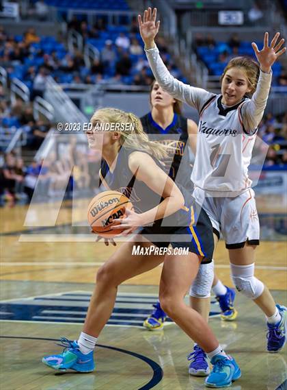 Thumbnail 2 in Lowry vs. Fernley (NIAA 3A State Championship) photogallery.