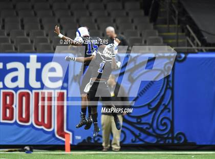 Thumbnail 1 in Kentwood vs. West St. John (LHSAA Class 1A Final) photogallery.