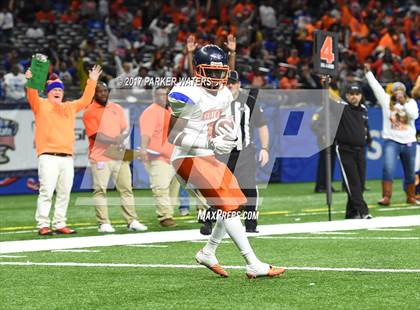 Thumbnail 1 in Kentwood vs. West St. John (LHSAA Class 1A Final) photogallery.