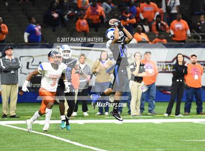 Thumbnail 1 in Kentwood vs. West St. John (LHSAA Class 1A Final) photogallery.