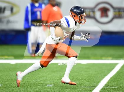 Thumbnail 2 in Kentwood vs. West St. John (LHSAA Class 1A Final) photogallery.