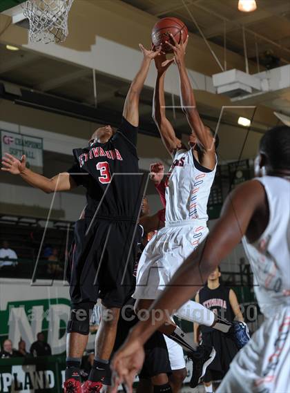 Thumbnail 1 in Etiwanda vs. Roosevelt (Inland Empire Classic) photogallery.