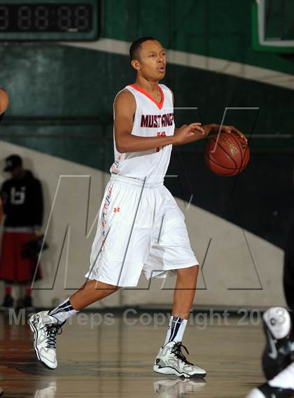 Thumbnail 1 in Etiwanda vs. Roosevelt (Inland Empire Classic) photogallery.