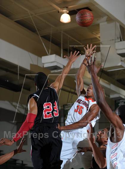 Thumbnail 1 in Etiwanda vs. Roosevelt (Inland Empire Classic) photogallery.