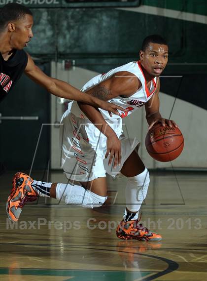 Thumbnail 1 in Etiwanda vs. Roosevelt (Inland Empire Classic) photogallery.
