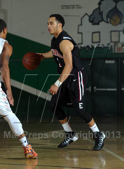 Thumbnail 2 in Etiwanda vs. Roosevelt (Inland Empire Classic) photogallery.