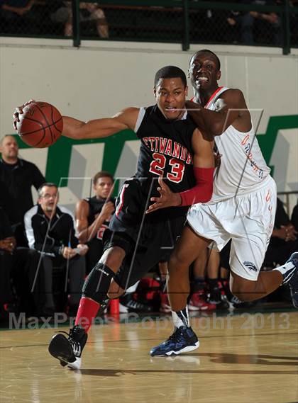 Thumbnail 3 in Etiwanda vs. Roosevelt (Inland Empire Classic) photogallery.