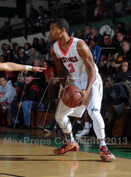 Thumbnail 2 in Etiwanda vs. Roosevelt (Inland Empire Classic) photogallery.
