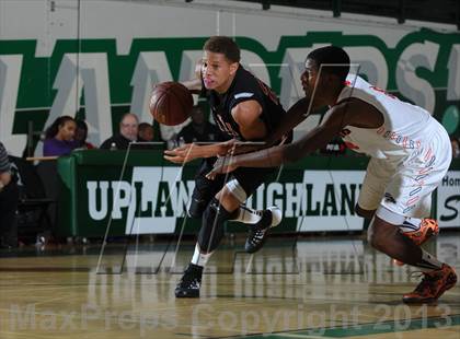 Thumbnail 3 in Etiwanda vs. Roosevelt (Inland Empire Classic) photogallery.