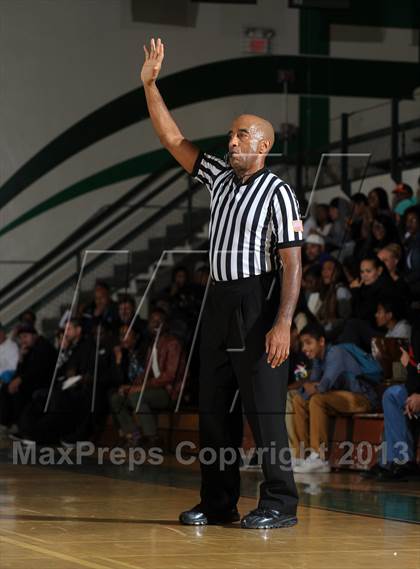 Thumbnail 3 in Etiwanda vs. Roosevelt (Inland Empire Classic) photogallery.