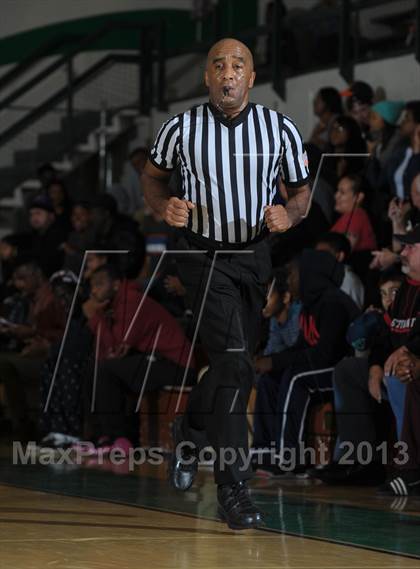Thumbnail 1 in Etiwanda vs. Roosevelt (Inland Empire Classic) photogallery.