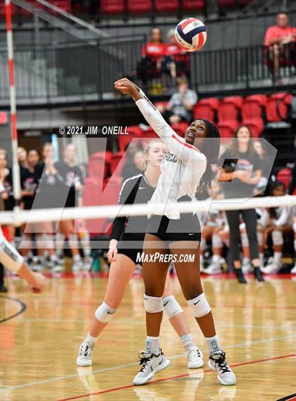 Thumbnail 2 in Marcus @ Coppell photogallery.