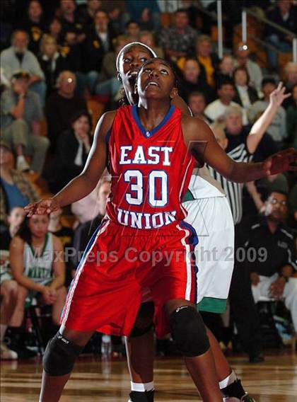 Thumbnail 2 in East Union vs. St. Mary's (CIF SJS D3 Playoffs) photogallery.