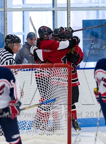 Thumbnail 3 in Lawrence Academy vs Pomfret School (Harrington Invitational) photogallery.