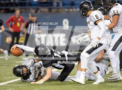 Thumbnail 1 in Royal vs. Meridian (WIAA 1A Final)  photogallery.