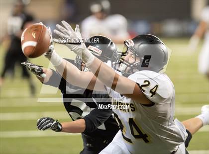 Thumbnail 2 in Royal vs. Meridian (WIAA 1A Final)  photogallery.