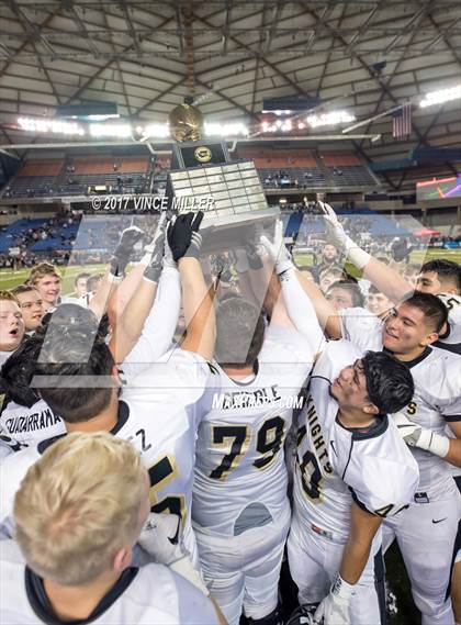 Thumbnail 1 in Royal vs. Meridian (WIAA 1A Final)  photogallery.